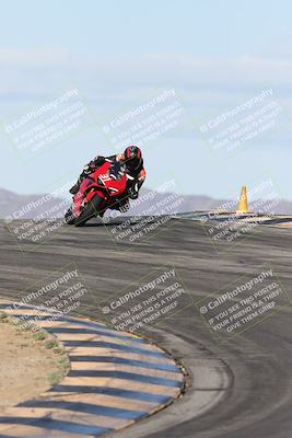 media/Nov-16-2025-Race Pace (Sun) [[8c5fa54630]]/Verified Riders/1-Turns 9 and 10 (925am)/